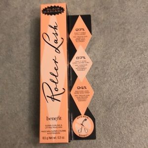 Brand New in box Benefit Roller Lash in Black